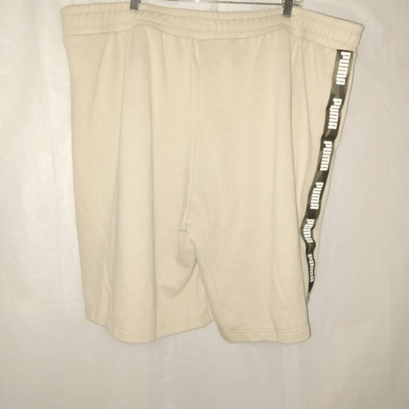 PUMA  MEN'S PLUS SIZE  CAMO PRINT SHORTS - Picture 3 of 7